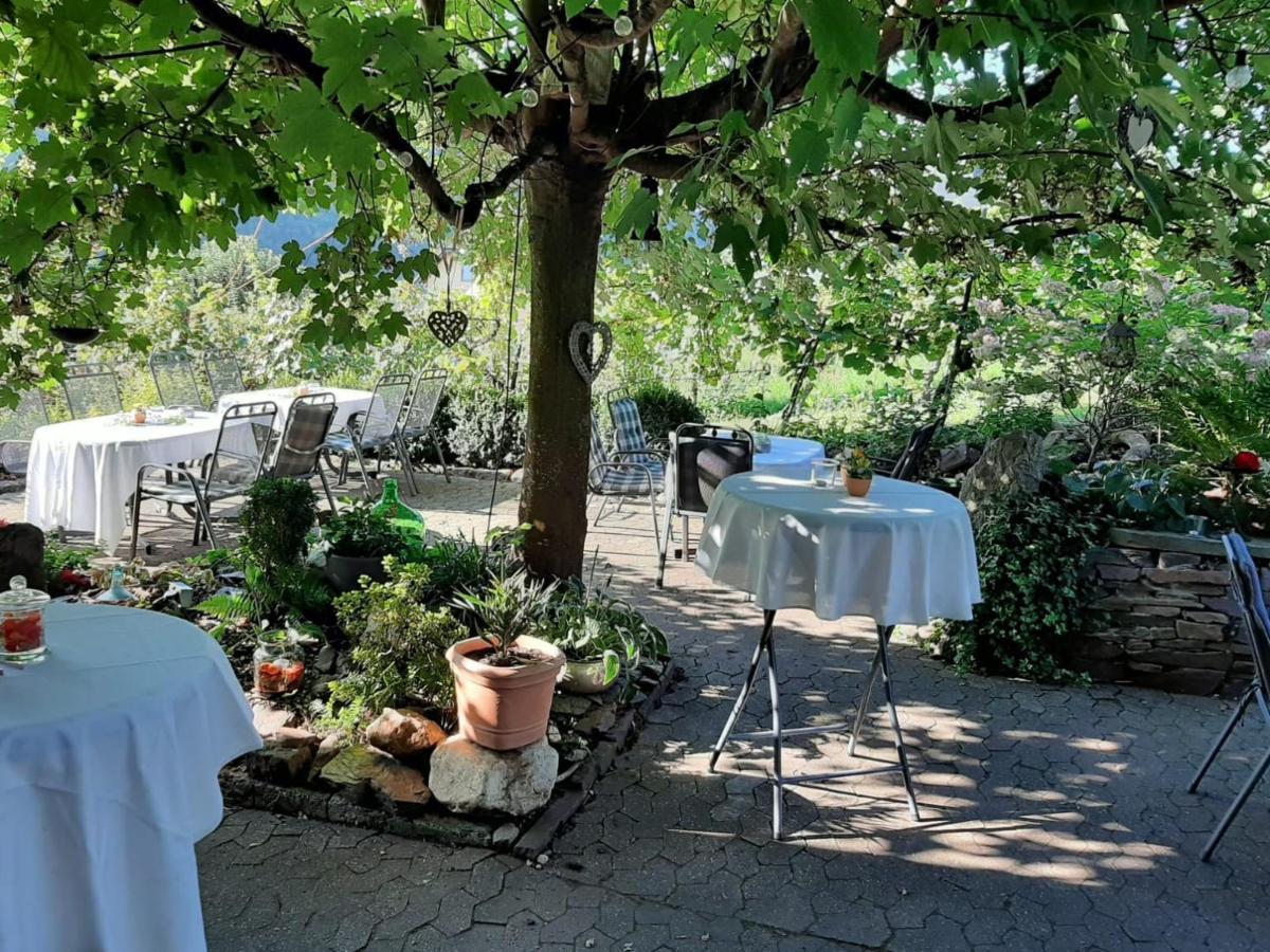 Weingut Erich Serwazi Mesenich Zewnętrze zdjęcie